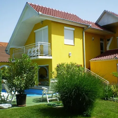 Guest house Mozer Wellness Vendeghaz *