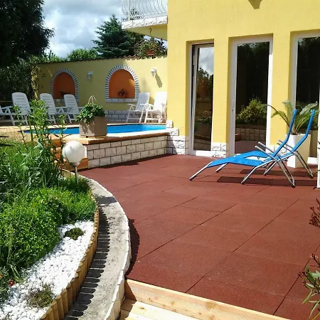 Mozer Wellness Vendeghaz Guest house